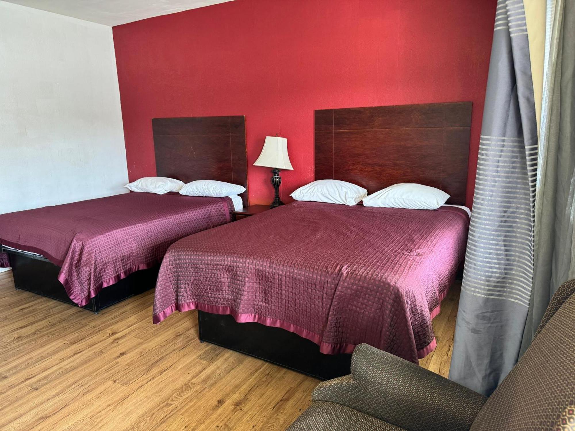 Travel Inn By Oyo Danville Us-29 ภายนอก รูปภาพ