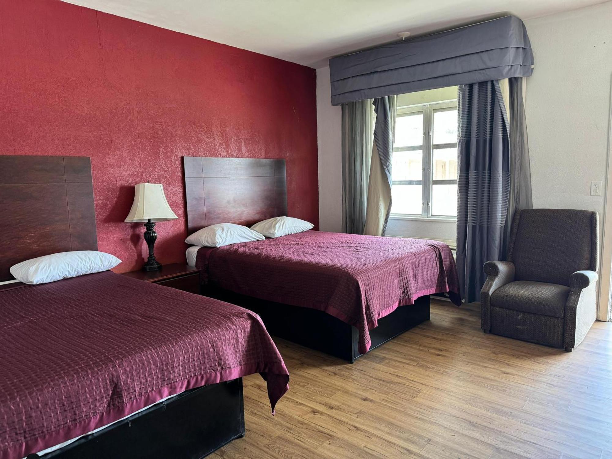 Travel Inn By Oyo Danville Us-29 ภายนอก รูปภาพ