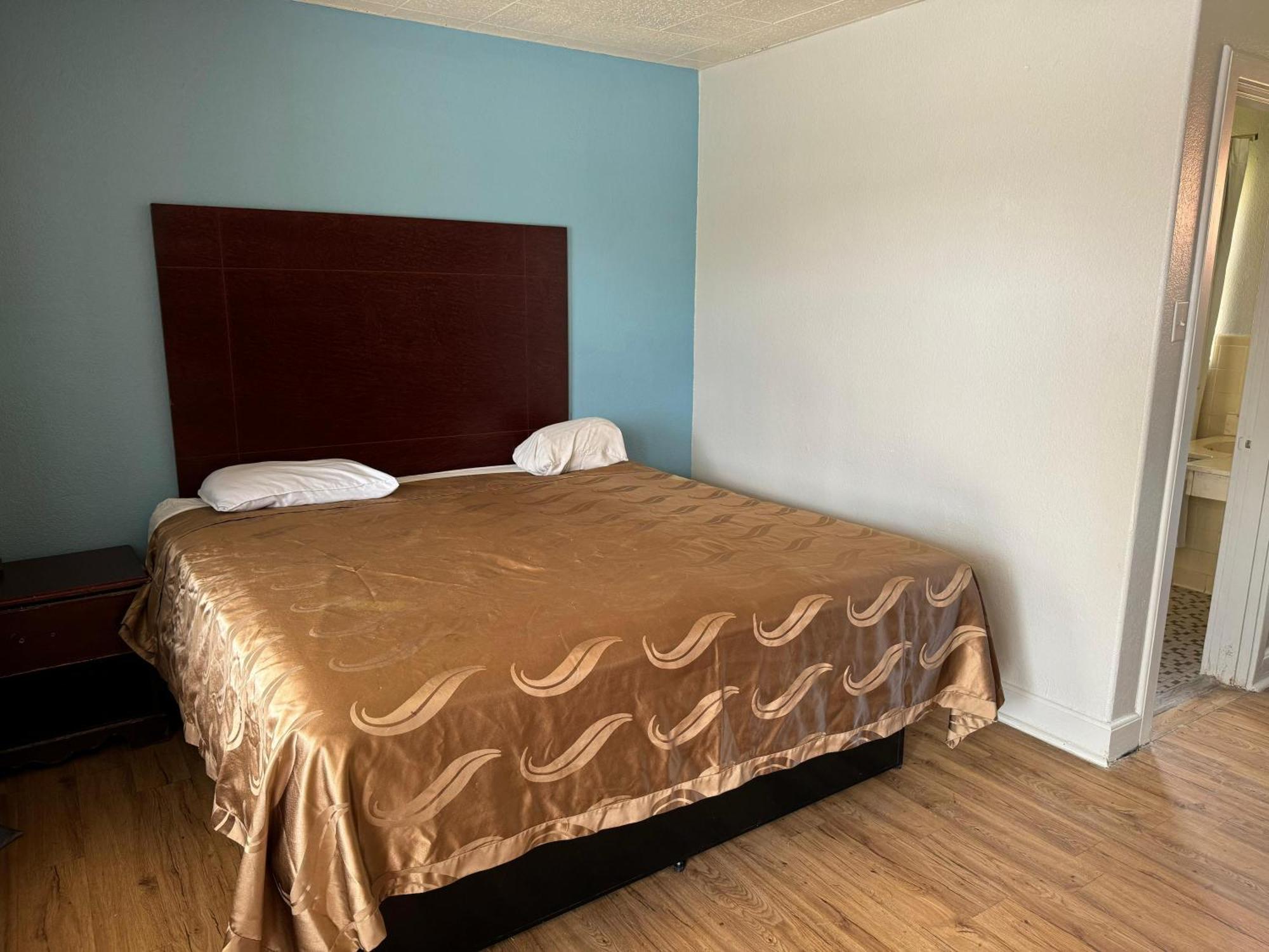Travel Inn By Oyo Danville Us-29 ภายนอก รูปภาพ